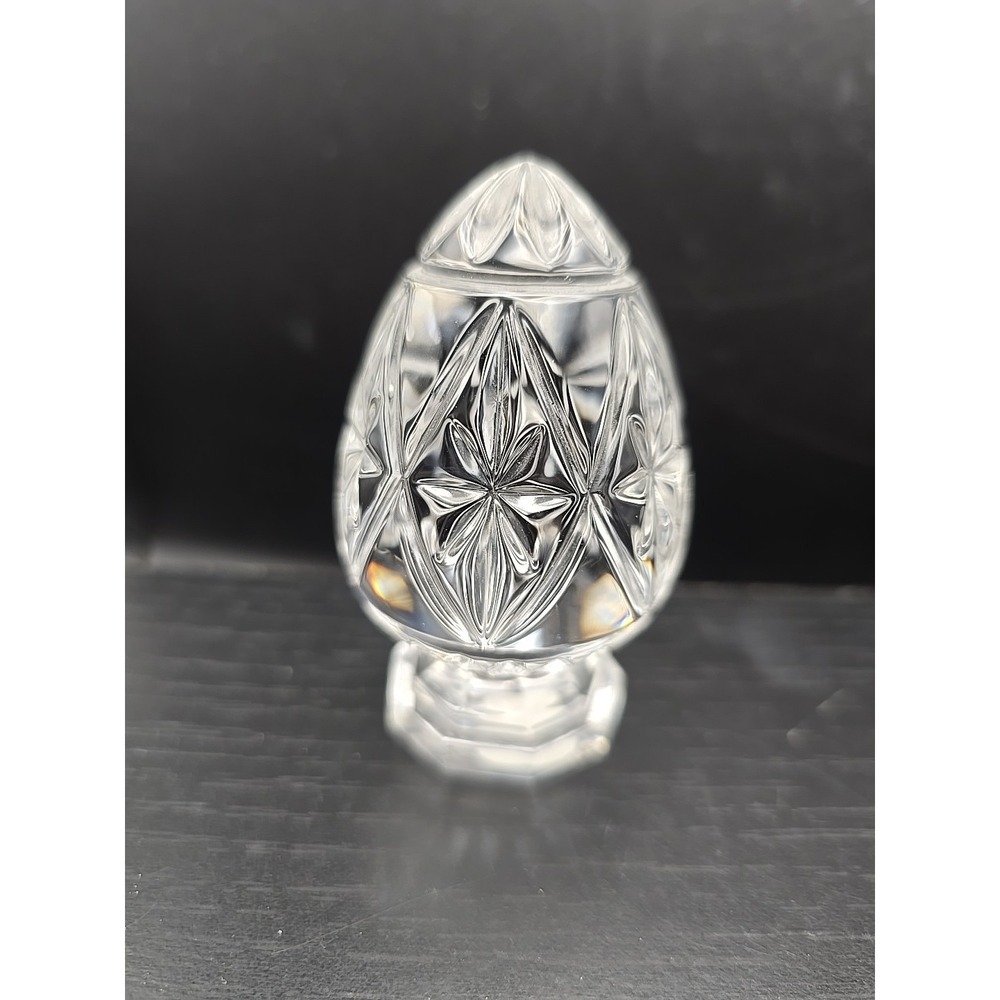 Bleikristall Lead Crystal - Footed Egg Sculpture - Made in Germany‎ - 3.25"